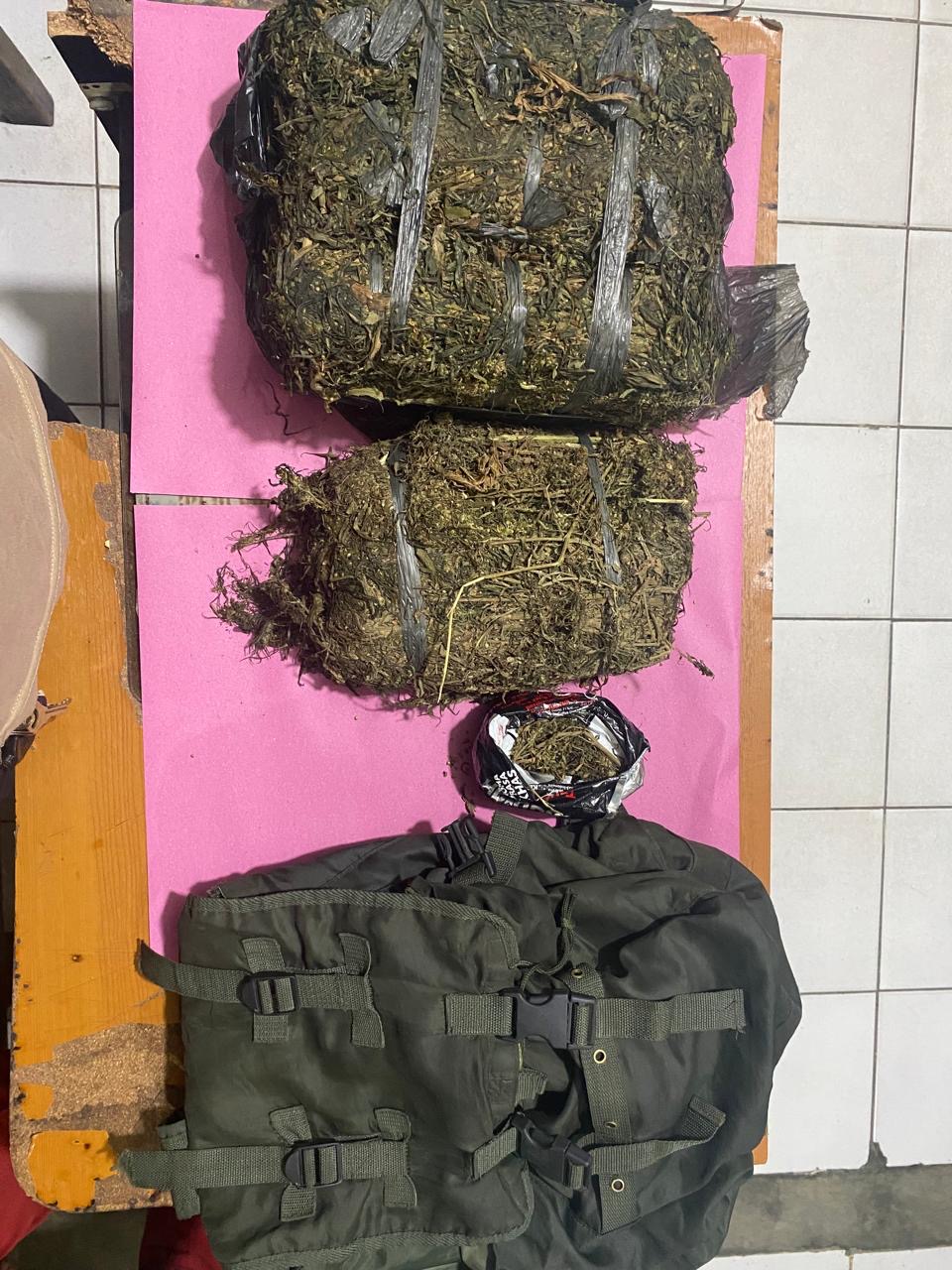 Ringkus Dua Tersangka, Sat Narkoba Polres Payakumbuh Amankan 3,8 Kg Ganja 
